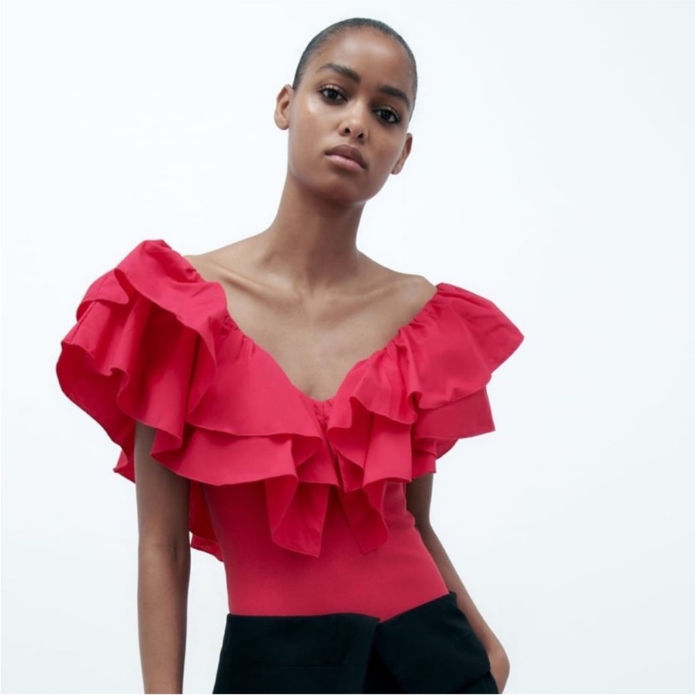 Zara Fuchsia Off Shoulder Layered Ruffle Ribbed Bodysuit Size S NWT